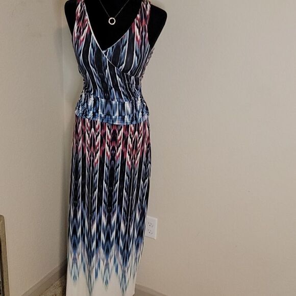 TART Sexy Strappy Maxi Dress - Picture 4 of 13